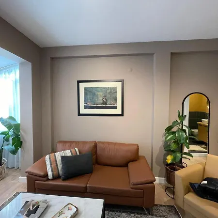 Clk Suites 아파트 *